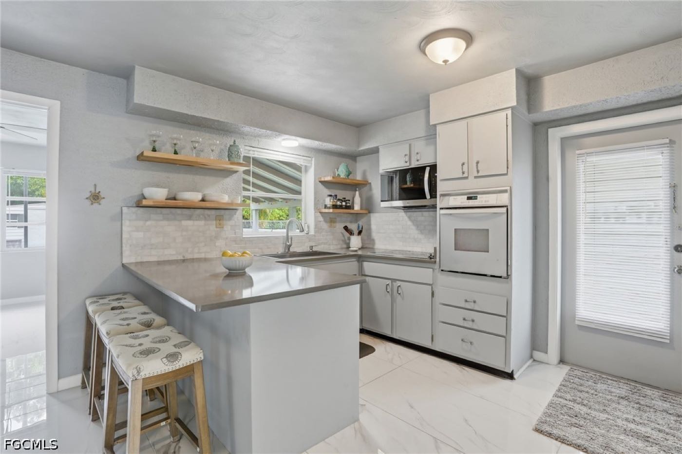 372 Altamont AVE